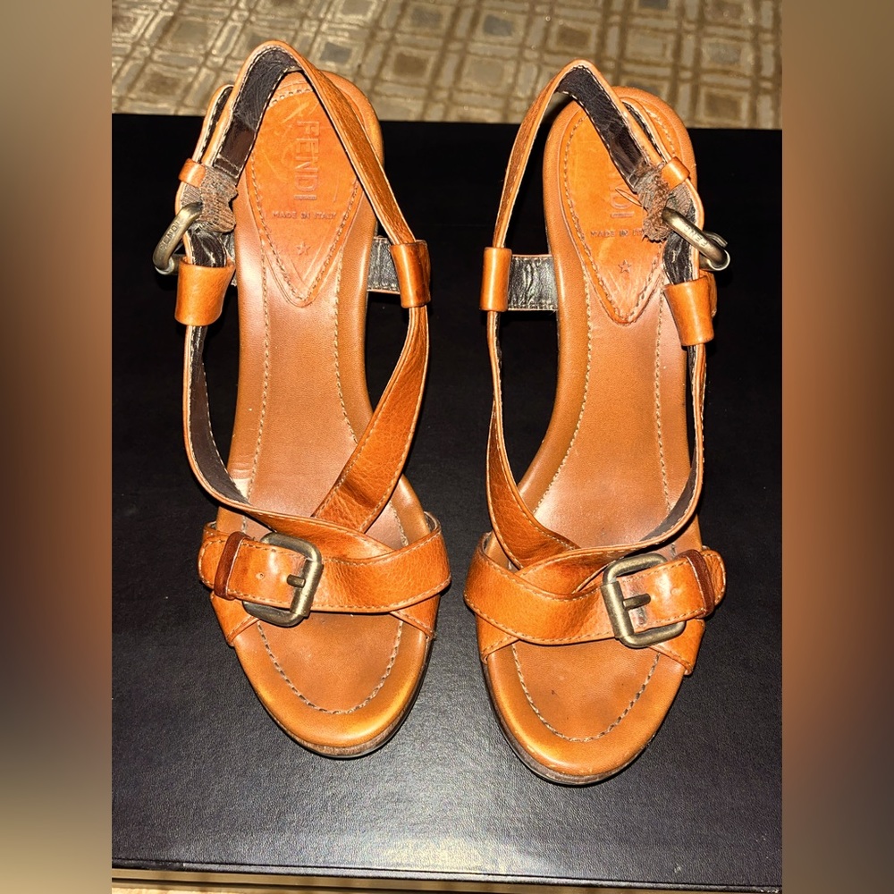 Authentic Fendi Sandal wooden heels size 39
